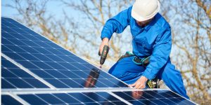 Installation Maintenance Panneaux Solaires Photovoltaïques à Charentay